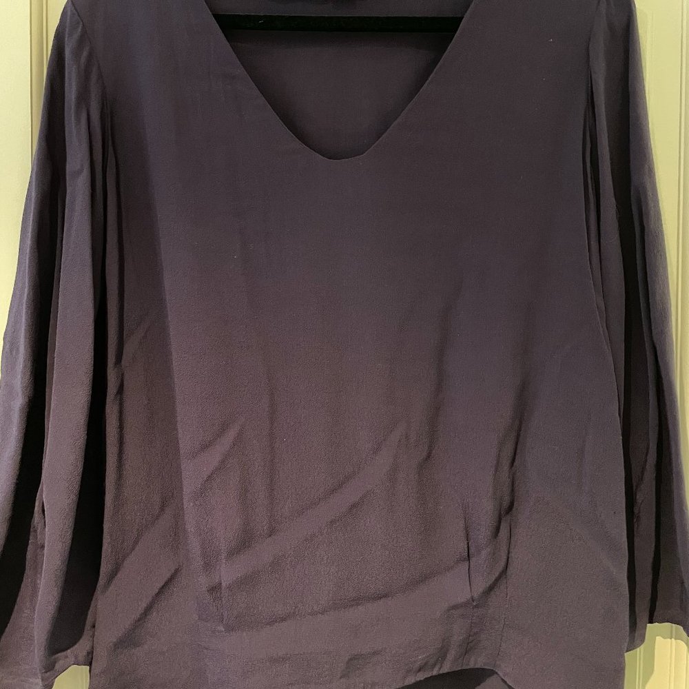 DVF Blue crepe shirt size 6